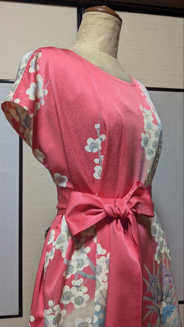 着物リメイク　振袖ピンク　バックループ　ロングワンピース　チュニック