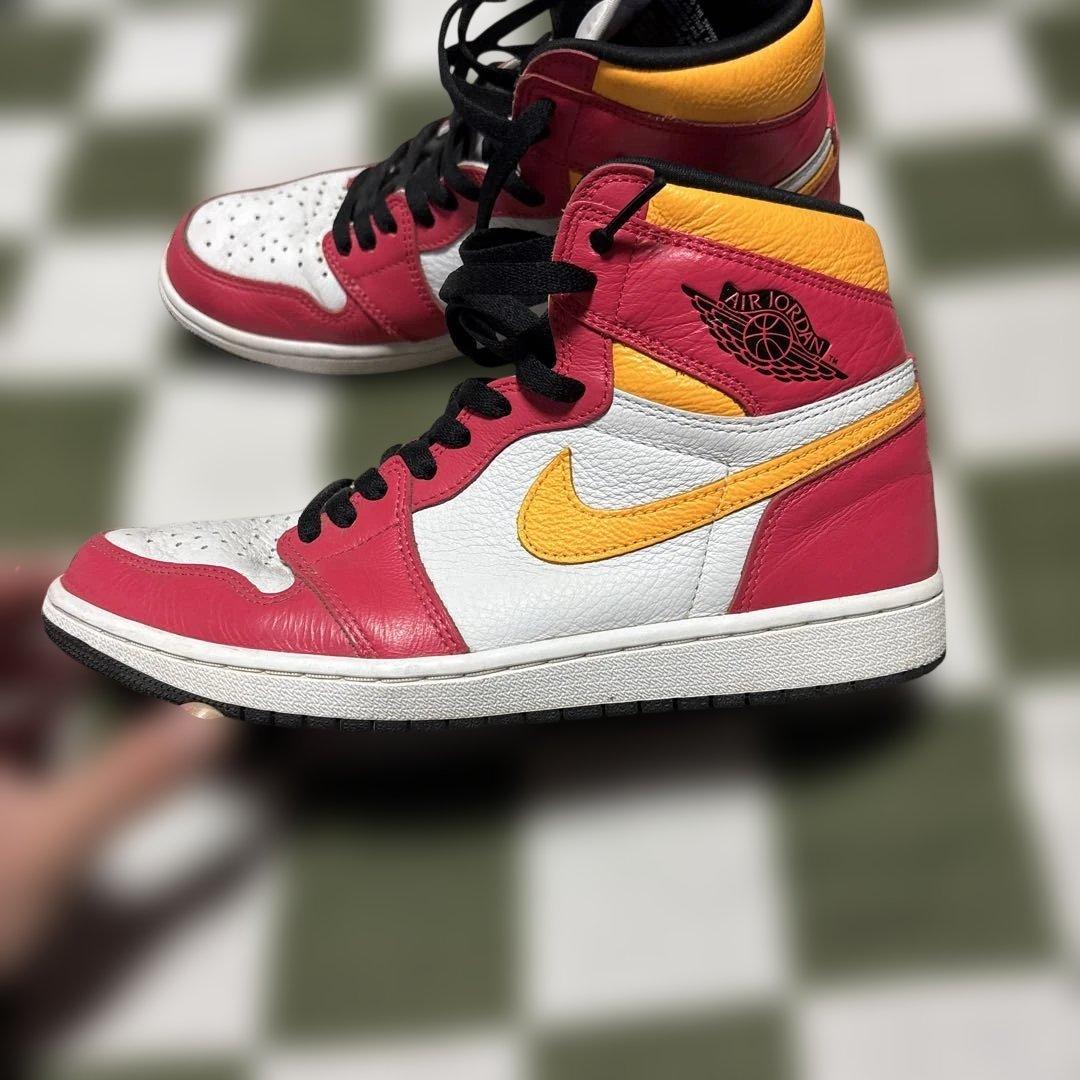 NIKE Air Jordan 1 ライトフュージョンレッド