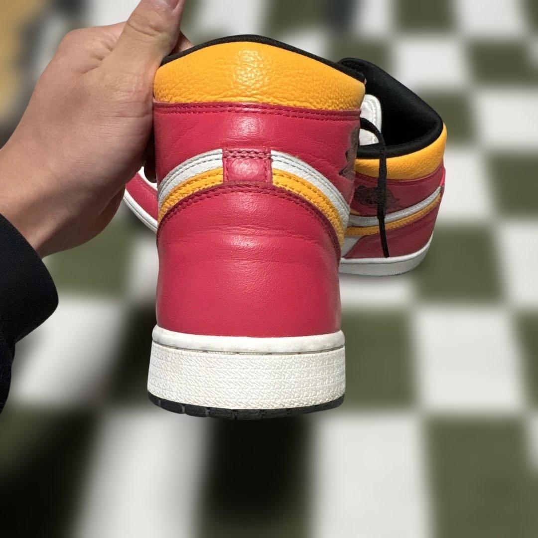 NIKE Air Jordan 1 ライトフュージョンレッド