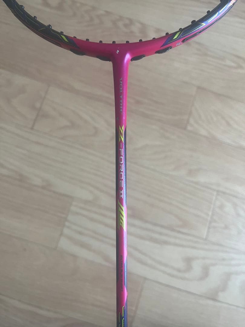 YONEX バドミントンラケット2本とアクセサリー