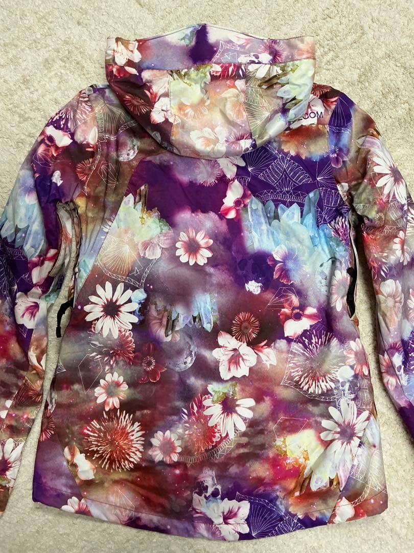 【極美品・試着のみ】✨VOLCOM　スノーボードウェア　花柄　レディース　S