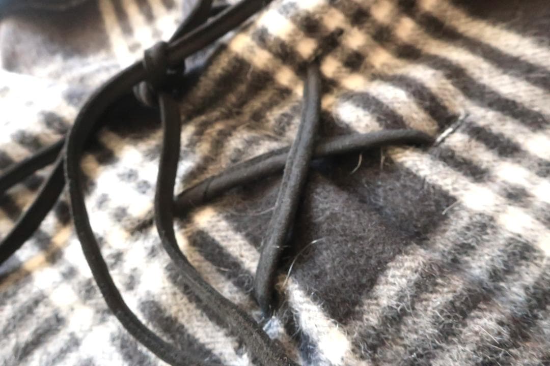 GUCCI チェック柄フリンジポンチョ ケープ　カシミア混合　Mサイズ