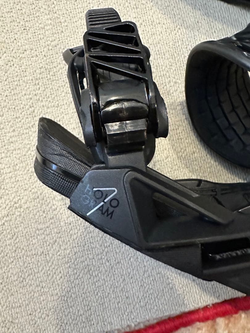 サロモン　ホログラム　サイズS　Salomon HOLOGRAM