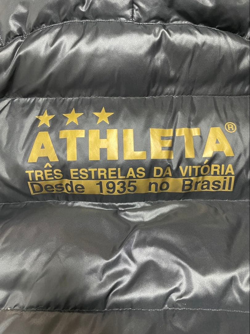 ATHLETA ブラック ダウンコート　アスレタ　ベンチコート　フットサル