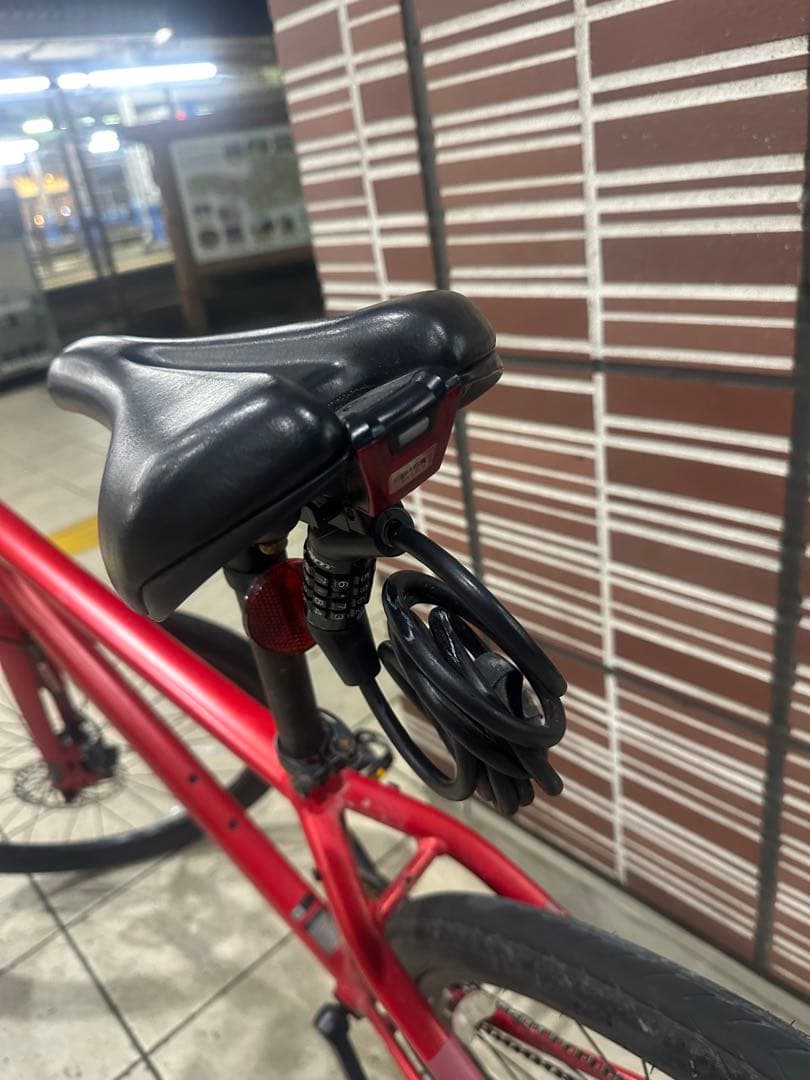 クロスバイク　ジャイアント　グラビエディスク　 2022GRAVIER M