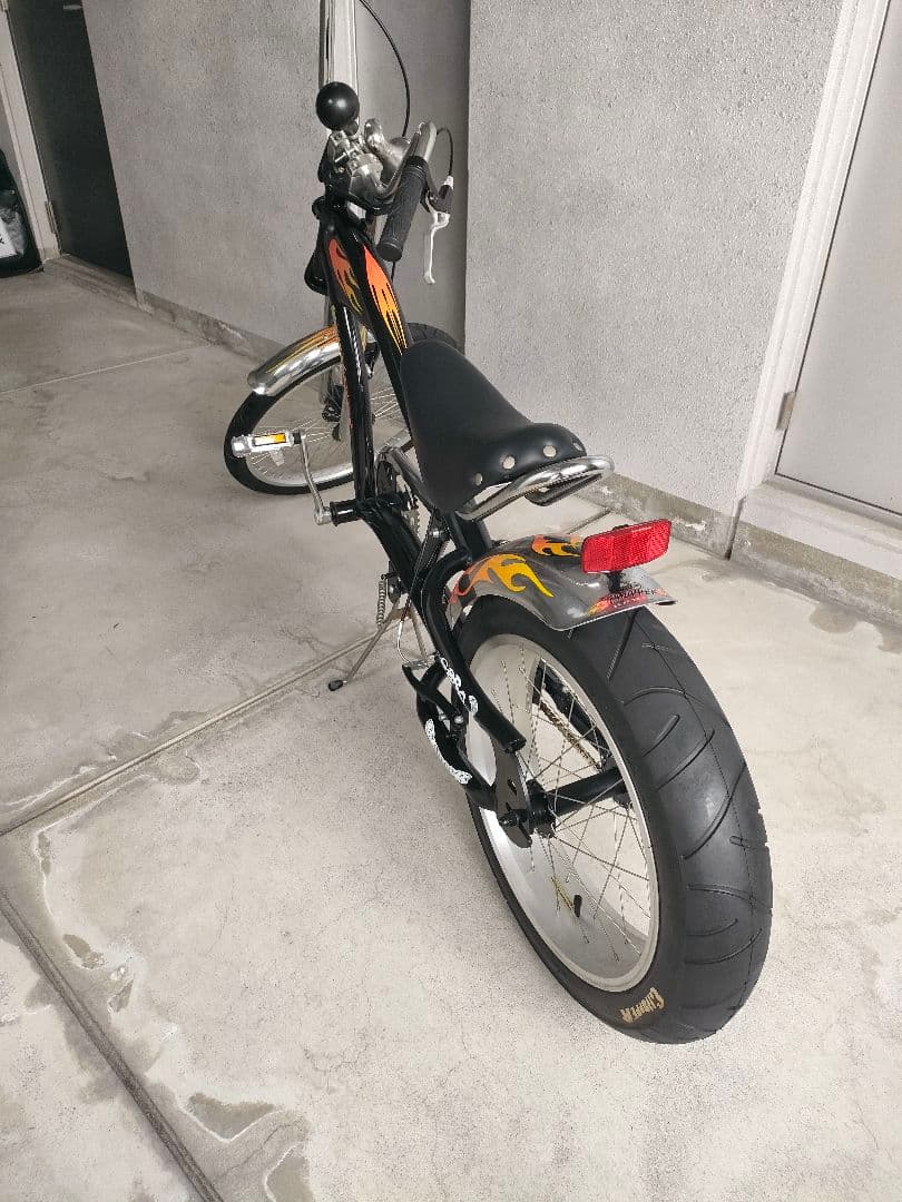 チョッパータイプの自転車