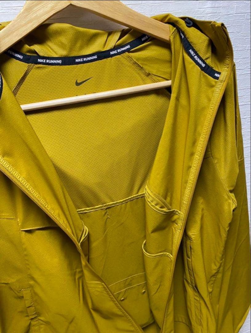 ナイキ Mサイズ NIKE ウィンドランナー　ランニング　ジャケット