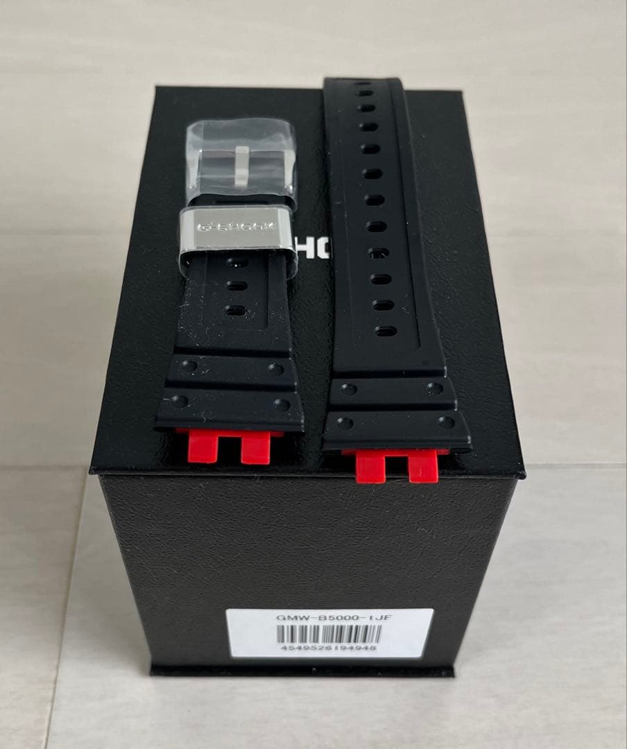 G-SHOCK GMW-B5000-1JF　 純正ウレタンベルト