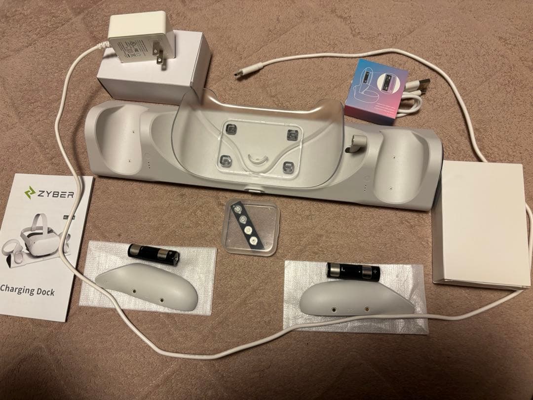 u*e様  Quest 2 256GBとZYBER Charging D