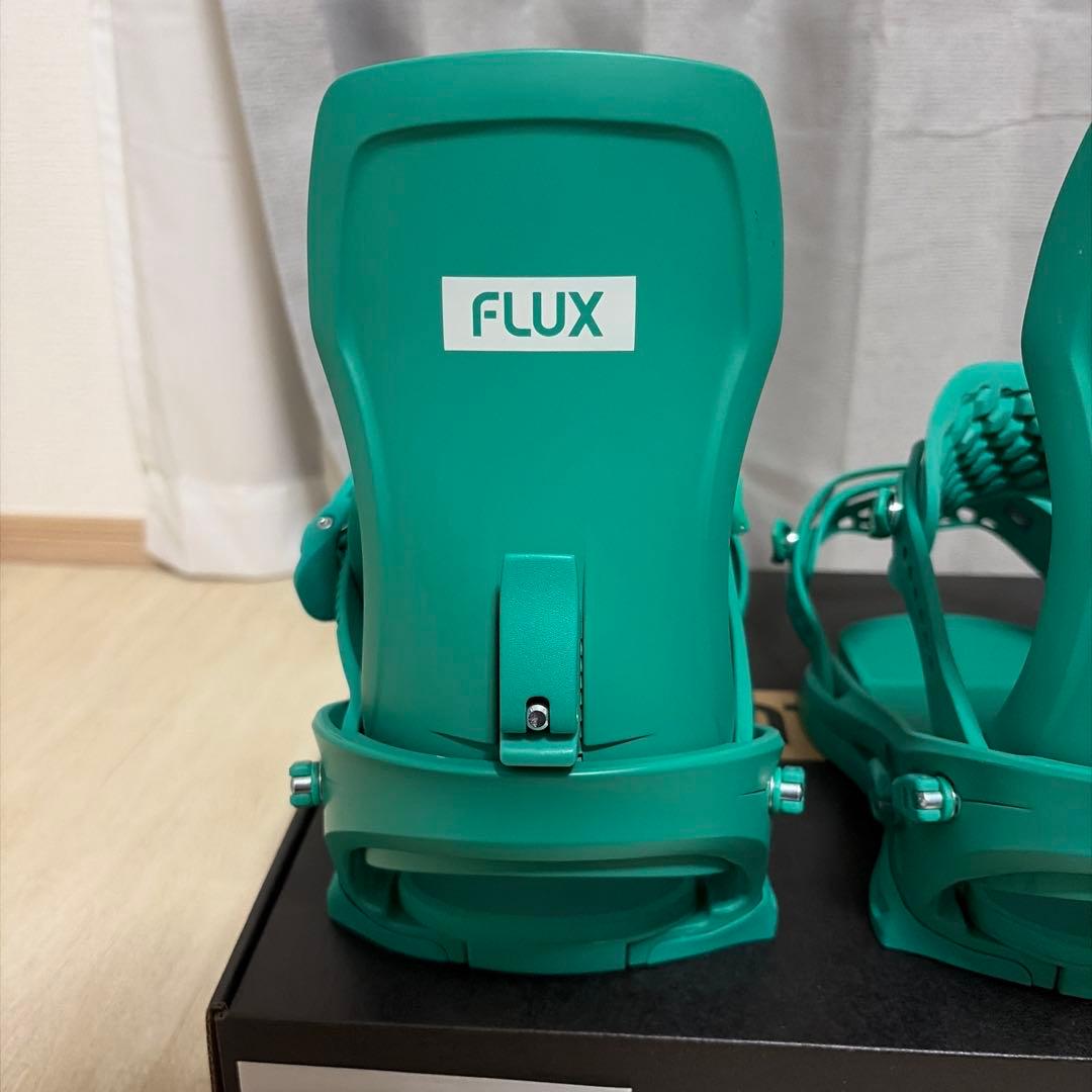 FLUX XF （25-26モデル） Sサイズ