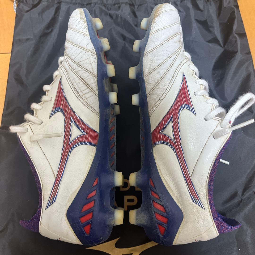 Mizunoモレリアネオ3 限定色白/赤/青　24.5cm