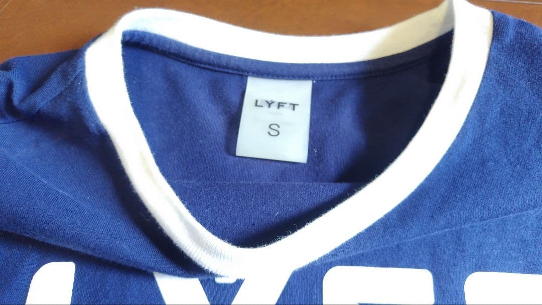 LYFT WOMEN S 2枚セット Tシャツ ネイビー、ホワイト レディース