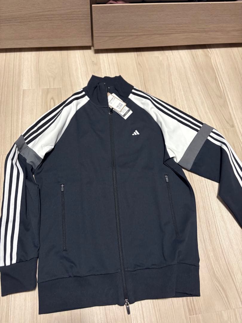 adidas トラックジャケット　　ガゼル　supreme アディゼロ