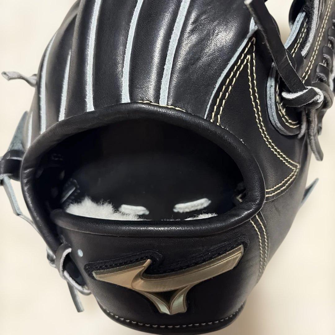 定価税込50600円！ミズノグローバルエリート　硬式　内野手用新品未使用袋付