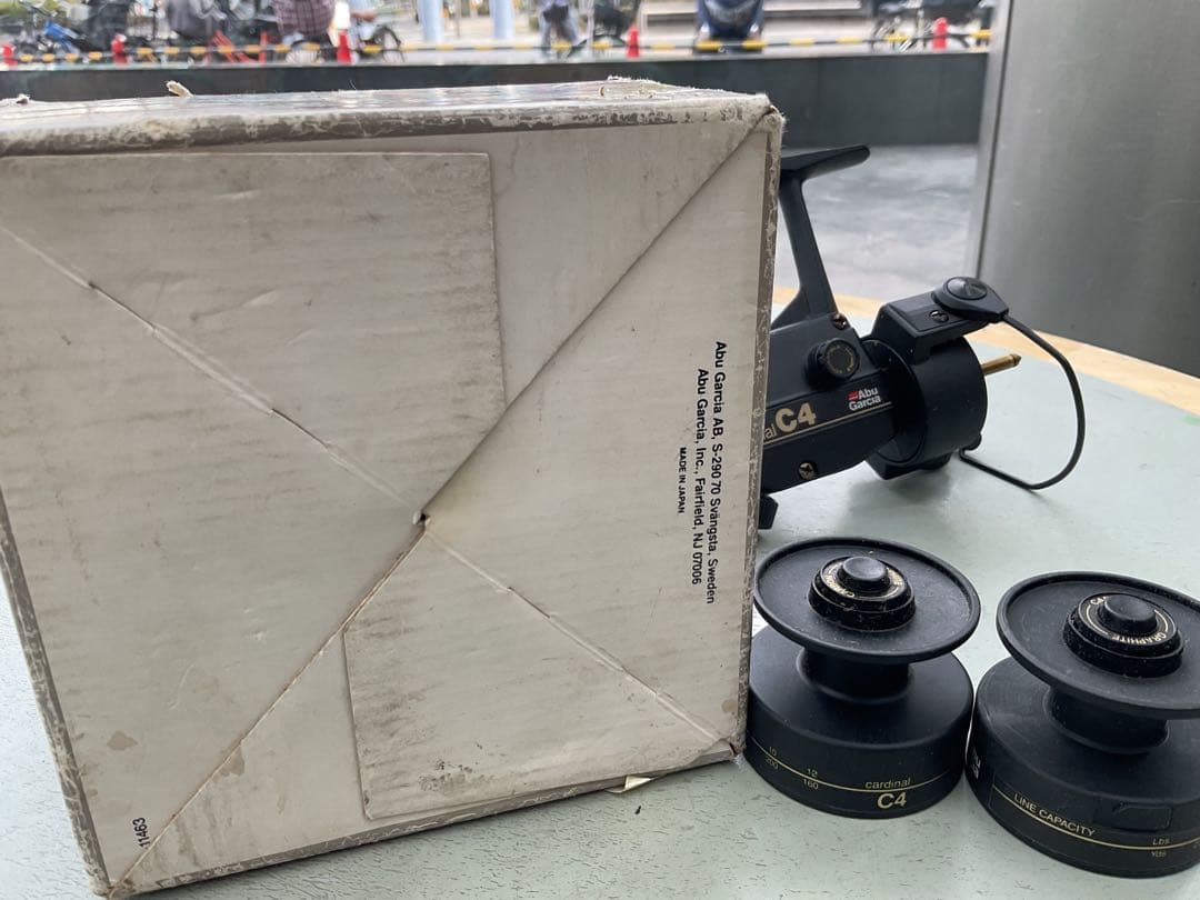 アブカーディナルC4 箱替えスプール　釣り未使用品