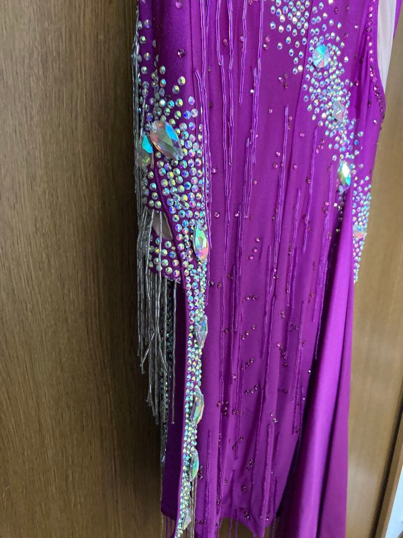 紫色の社交ダンスラテン衣装