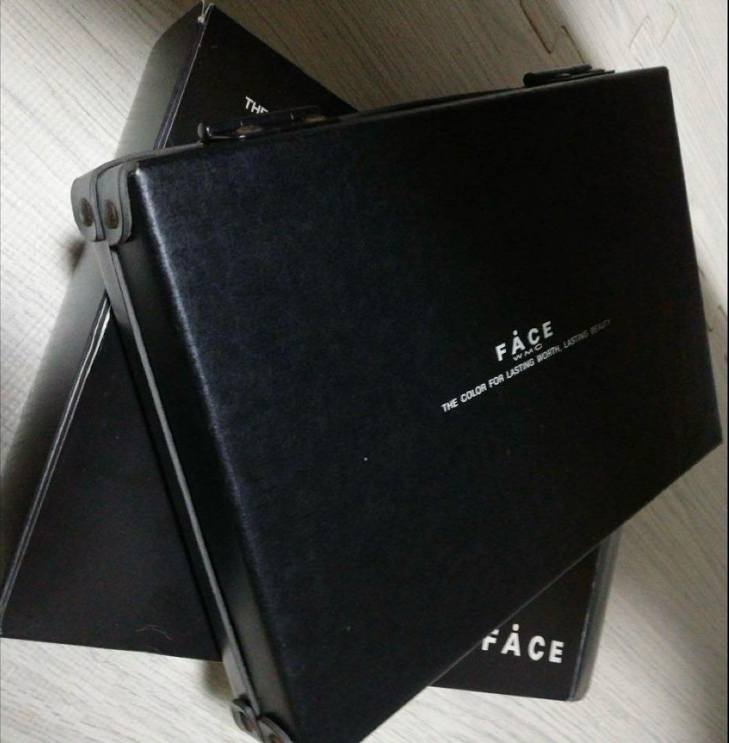 ♦️美品♦️ ワミレス　FÄCE ジ カラーズ 36 アイシャドウパレット