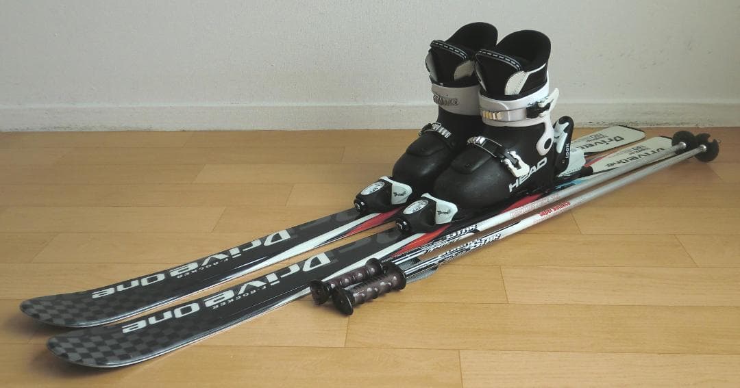 ■送料無料■SWALLOW■ジュニアスキーセット■板130靴22.5■WAX済■