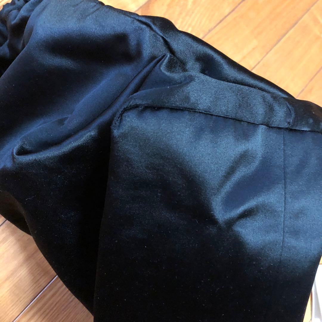 S*e様 CHANEL 黒 バッグ