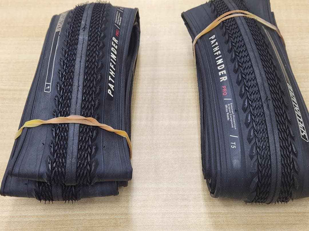 スペシャライズド　PATHFINDER PRO 2BR タイヤ　2本組　新車外し