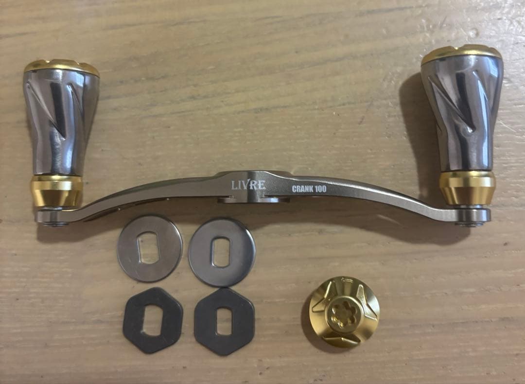 超美品超良品LIVRE CRANK p.c.d 100 ベイトリール用ハンドル