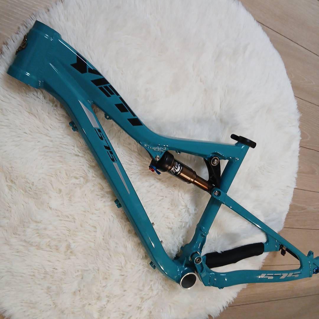 YETI イエティ 575 エンデューロモデル フレームサイズS ターコイズ