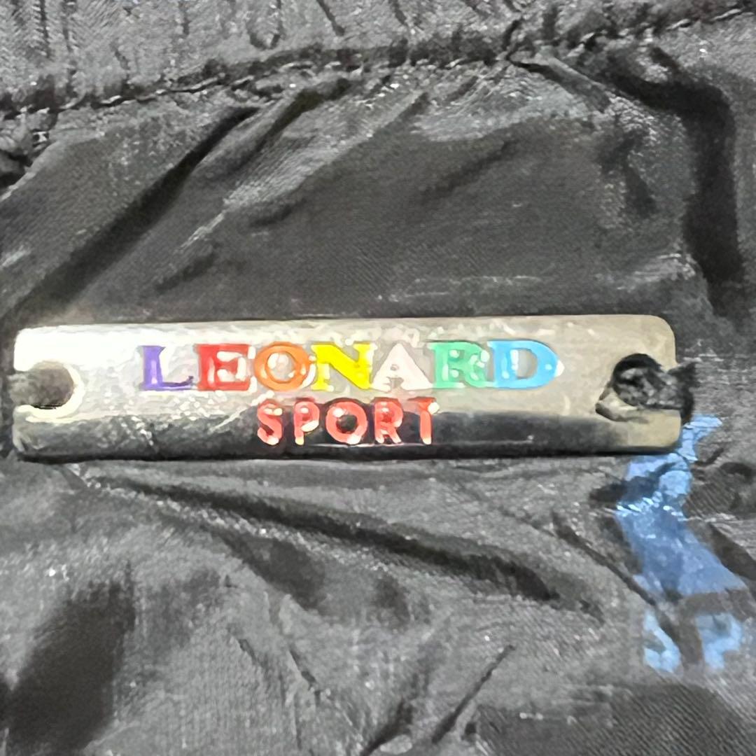 美品　大きいサイズレオナールスポーツ　シグネチャー柄ベスト　総柄　ブラック　XL