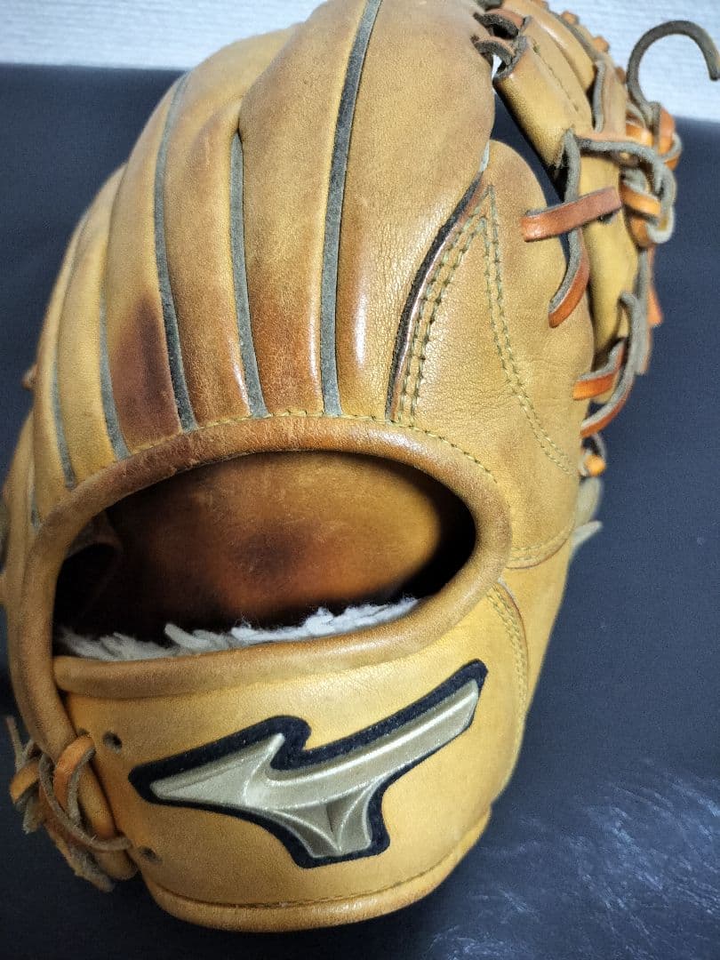 ミズノ　グローバルエリート　限定モデル宮本慎也モデル