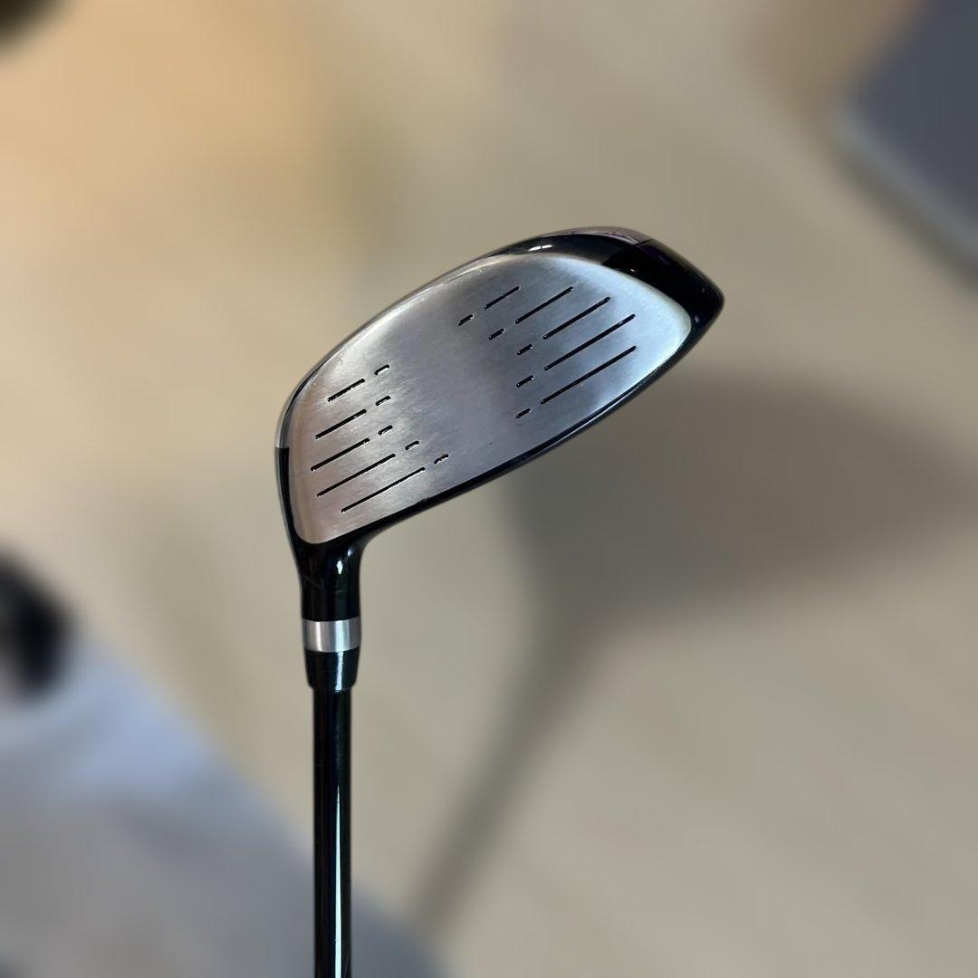 キャロウェイSTRATA ULTIMATE ゴルフクラブセット4本ユーティリティ