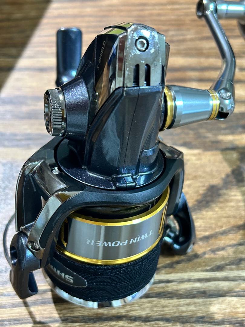SHIMANO TWIN POWER SW 6000HG スピニングリール