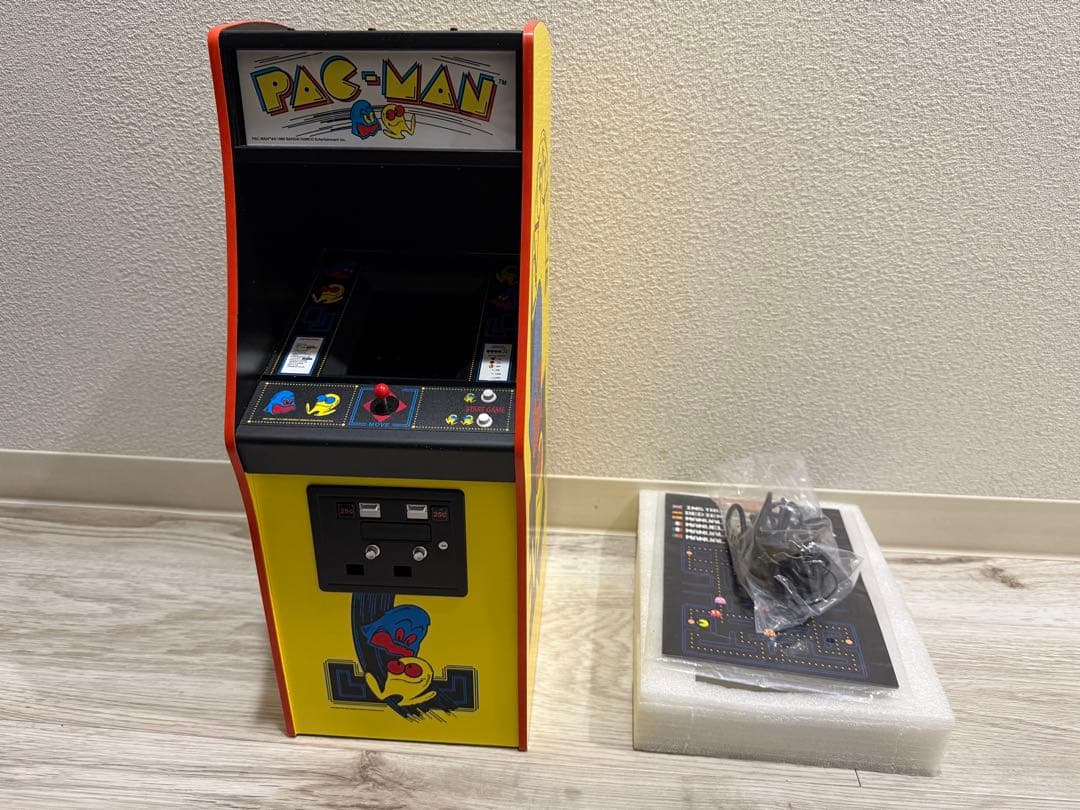 中古Numskull 1/4スケールPAC-MAN アーケードゲーム