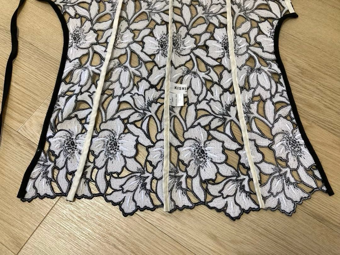 【美品】キシダミキ　KISHIDAMIKI ハーフビスチェ　フラワー