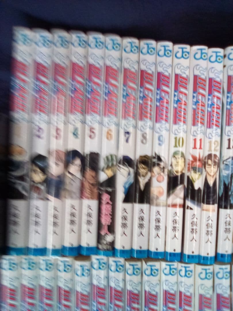 ブリーチ (全74巻)　関連本(8冊) ＋下敷き(1枚)