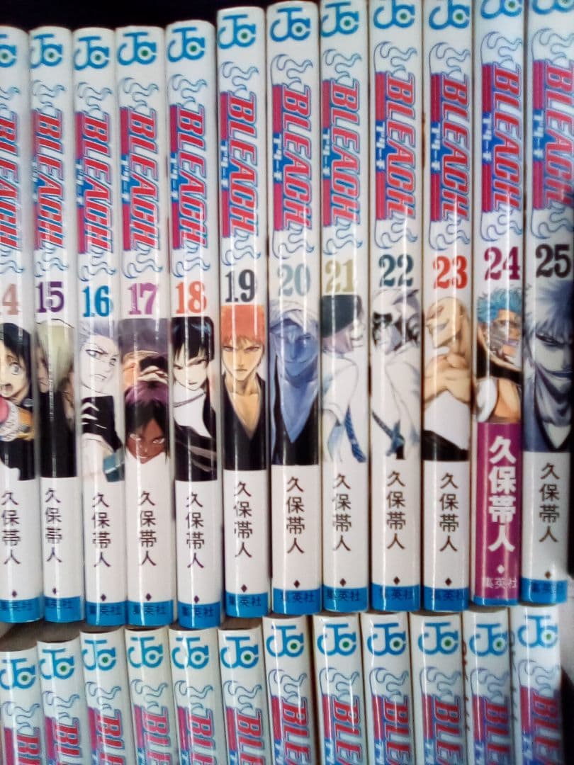 ブリーチ (全74巻)　関連本(8冊) ＋下敷き(1枚)