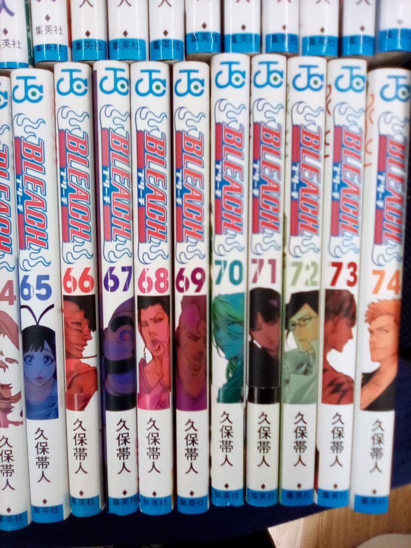 ブリーチ (全74巻)　関連本(8冊) ＋下敷き(1枚)