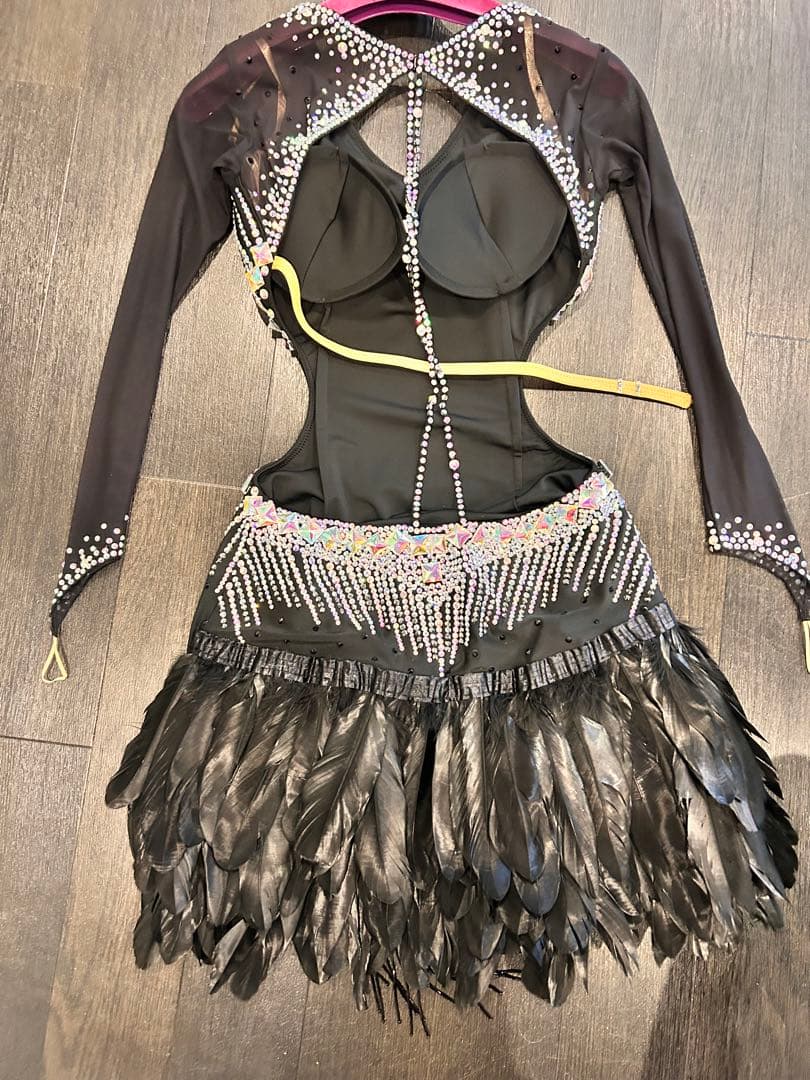 社交ダンス用黒ドレス スパンコール付き