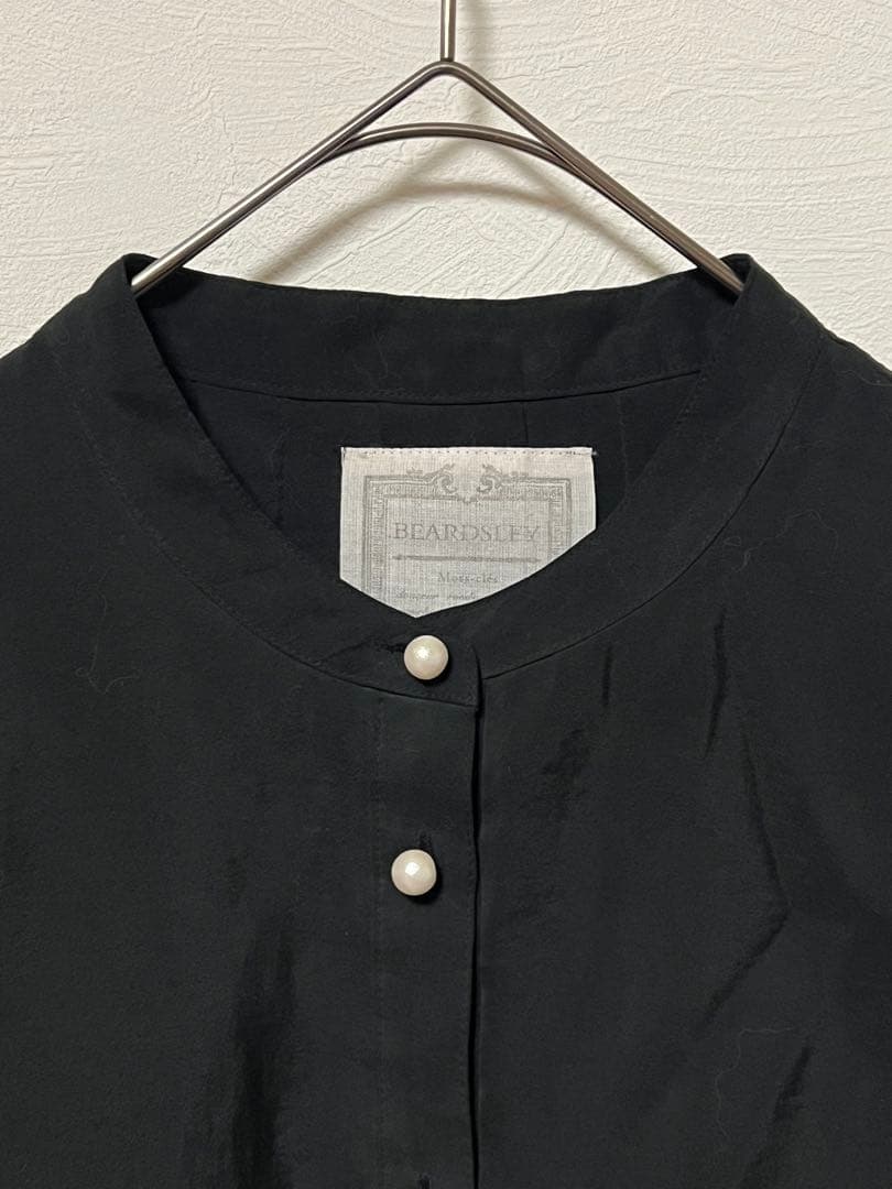 BEARDSLEYパール釦 袖ボリューム ブザム襟ロングシャツ ブラック
