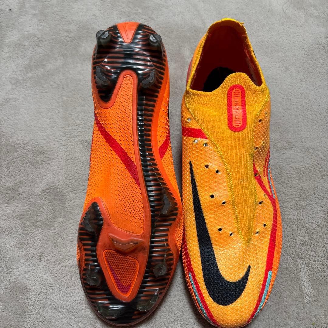 ナイキファントムGTエリート FG 紐片方あり