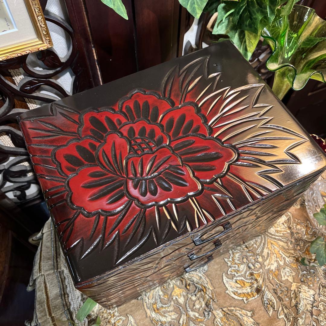 鎌倉彫　アンティーク小物入れ　書類ケース　ジュエリーボックス　コンパクトサイズ