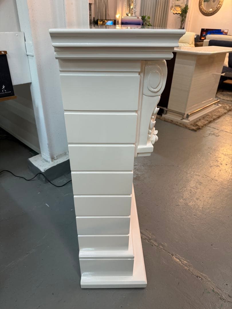 マントルピース　ホワイト家具