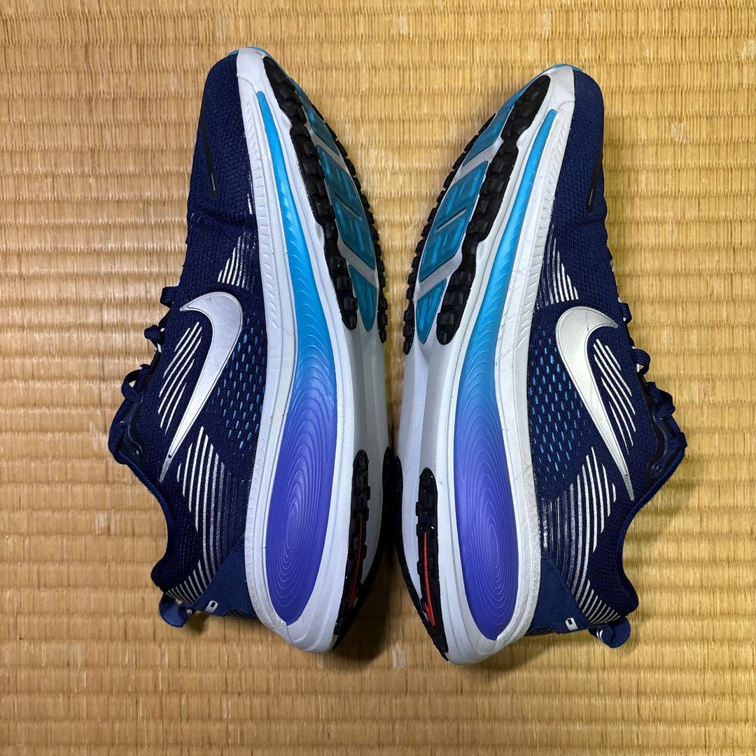 【美品】NIKE ボメロ18 25.5cm