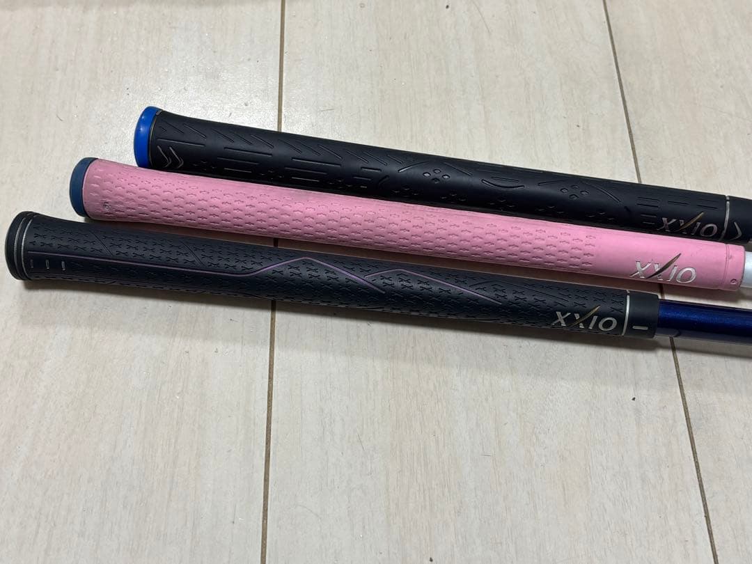 訳あり品！レディース　ゼクシオ　アイアン3本セット！