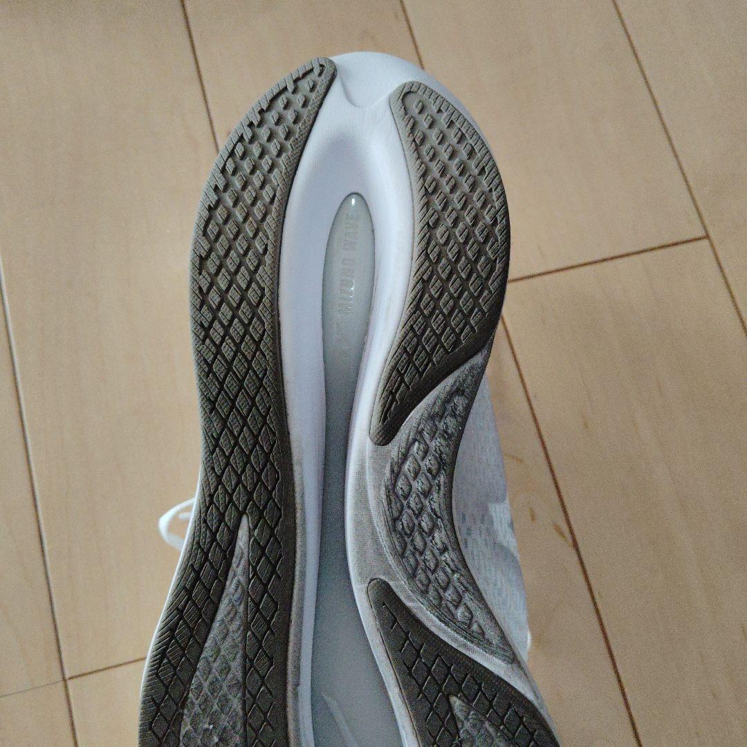 ミズノ　ウェーブリベリオンフラッシュ2