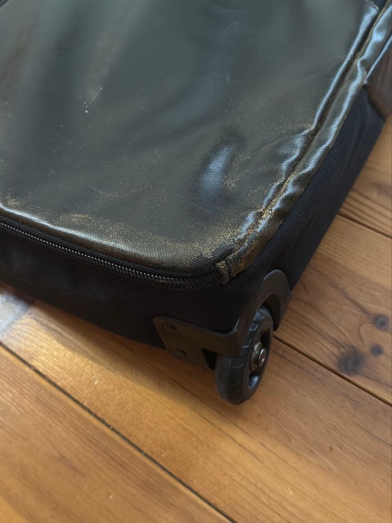 patagonia ブラックホール　スノーローラー