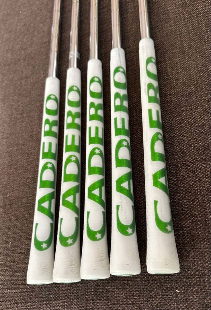 限界値下タイトリストT300☆2019年式☆5本セット☆CADERO☆