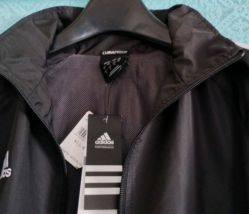 新品メンズOサイズアディダススポーツウェア上下セットCLIMAPROOFWIND