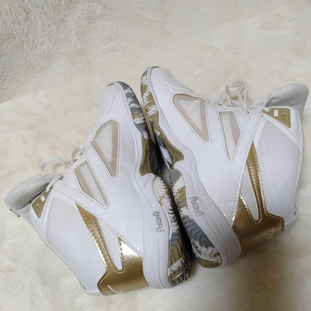 ミズノ　ウェーブダイバース　23.0cm 極美品　人気　ホワイト　未使用近い