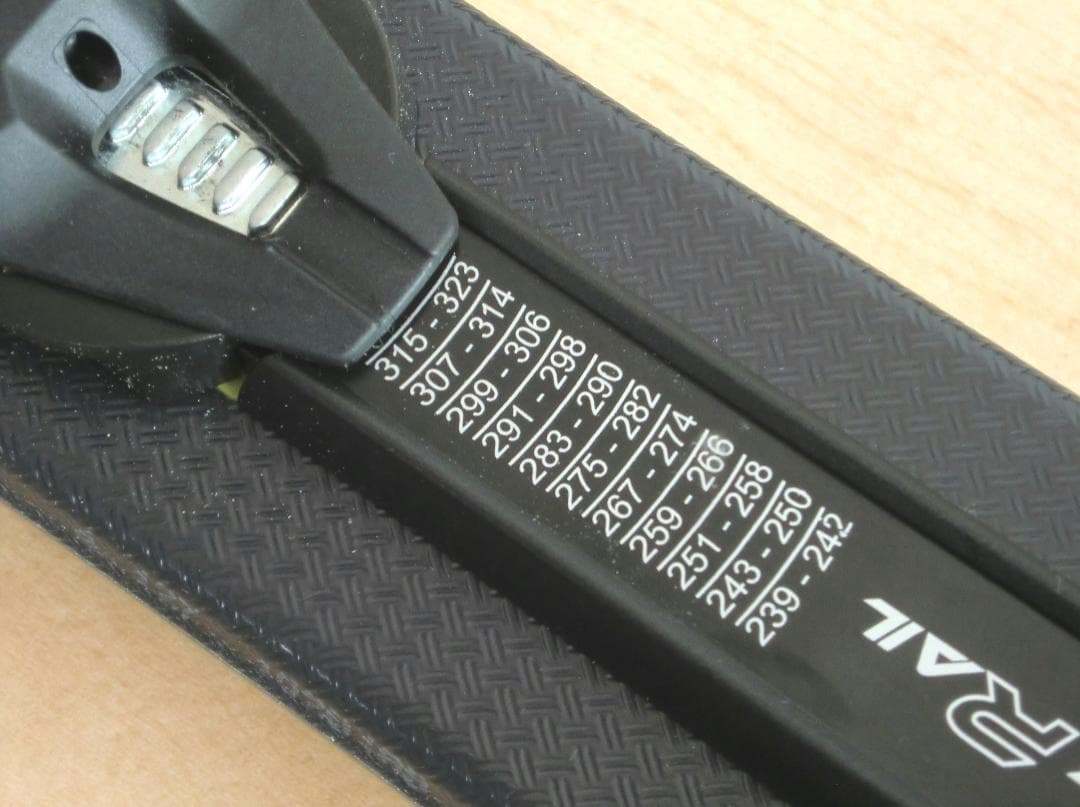 ■■送料無料■HEAD■ジュニア用スキーフルセット■板127靴23■WAX済■■