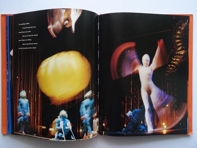 洋書◆シルク・ドゥ・ソレイユ VAREKAI バレカイ写真集 本 ミュージカル