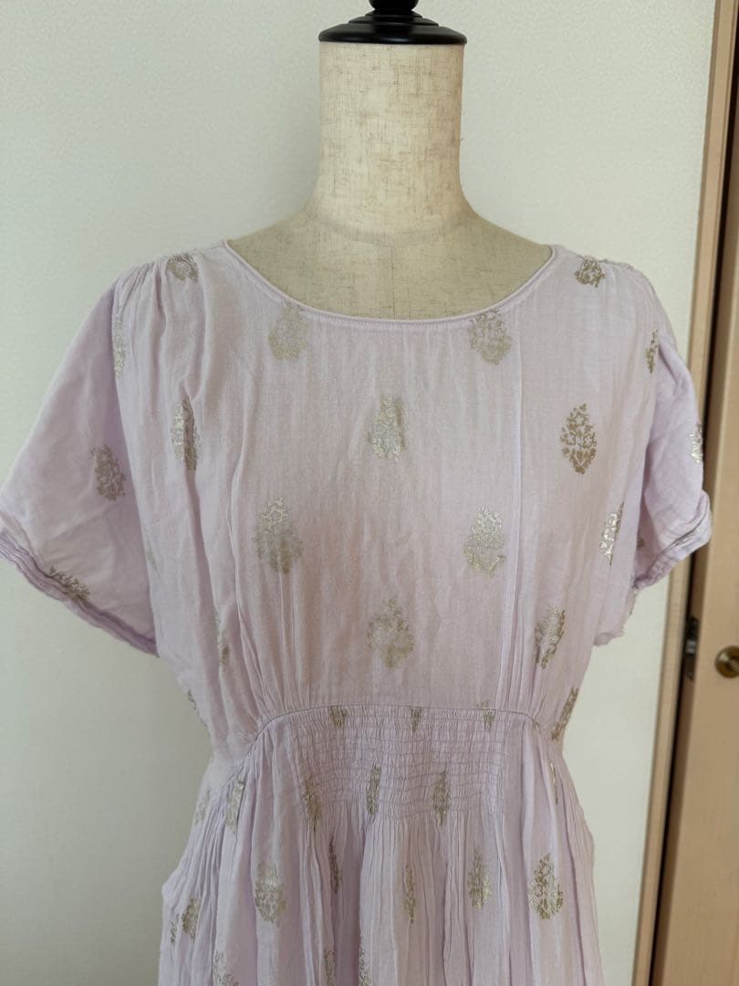 ヌキテパ　薄紫 箔プリント　Vネック ロングワンピース 半袖